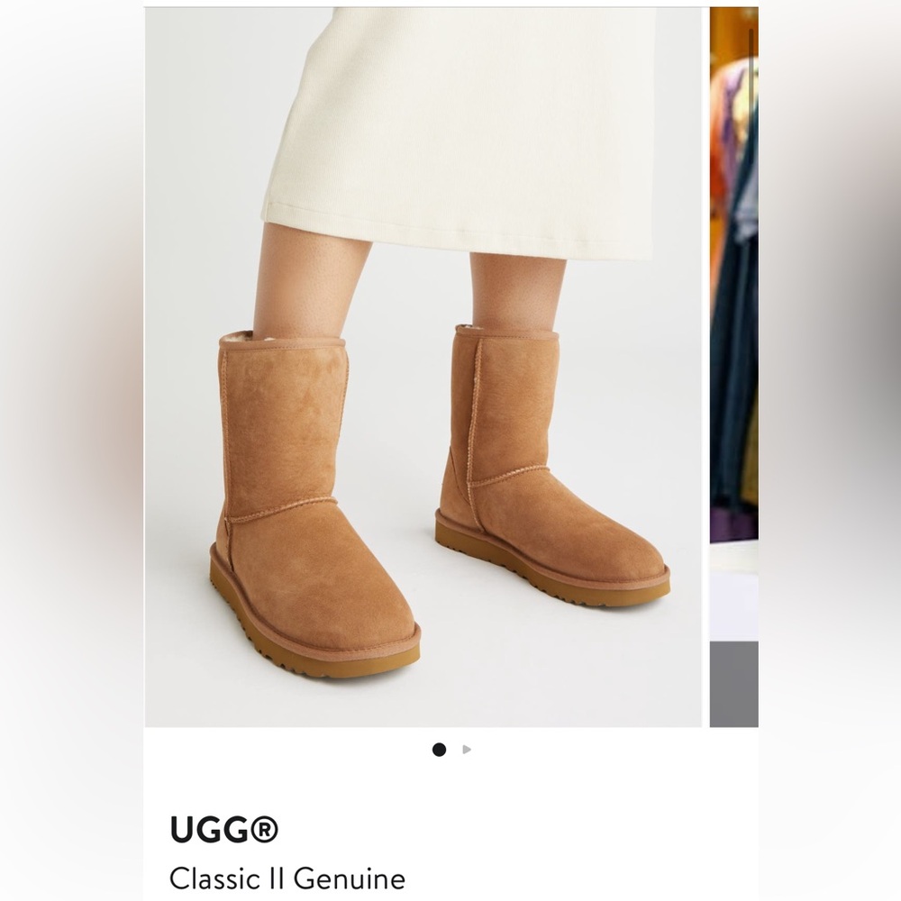 UGG Classic II (Chestnut) RARELY WORN